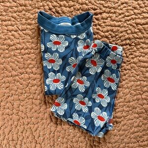 EUC Hanna Andersson Short Sleeve Pajama Set - Size 5 (110 cm)